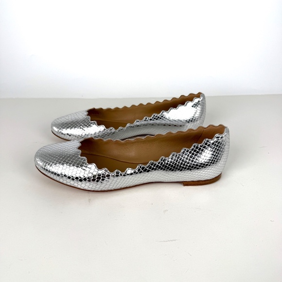 CHLOE Lauren Scalloped Ballet Silver Leather Flat Shoes 38, 7.5 - Picture 4 of 12